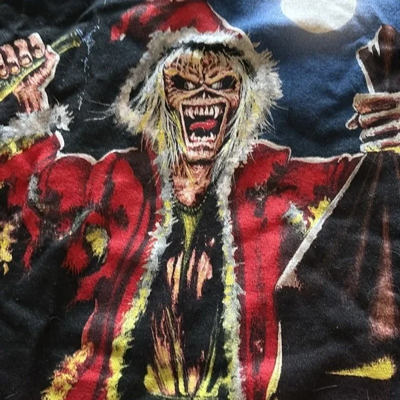 Large Iron Maiden Christmas Tee - Picture 3 of 7